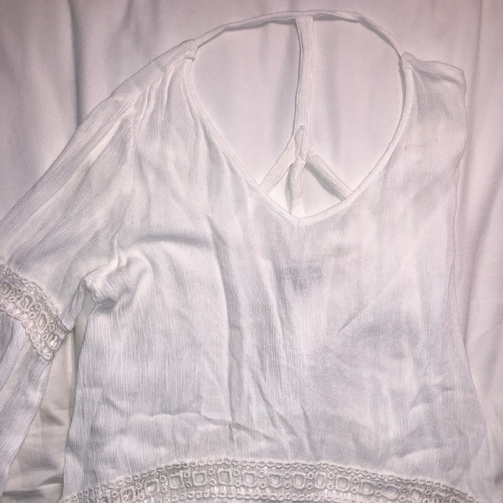 White Summery Top w/Peace Sign outline on back! - Picture 3 of 4